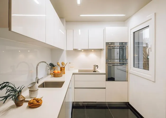 Daire Seminiak - 1 Bedroom And Parking In Saldanha *